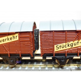 ROKAL 00256, couplage de 2 wagons couverts dont 1 à guérite  à guérite    DB   neuf  BO