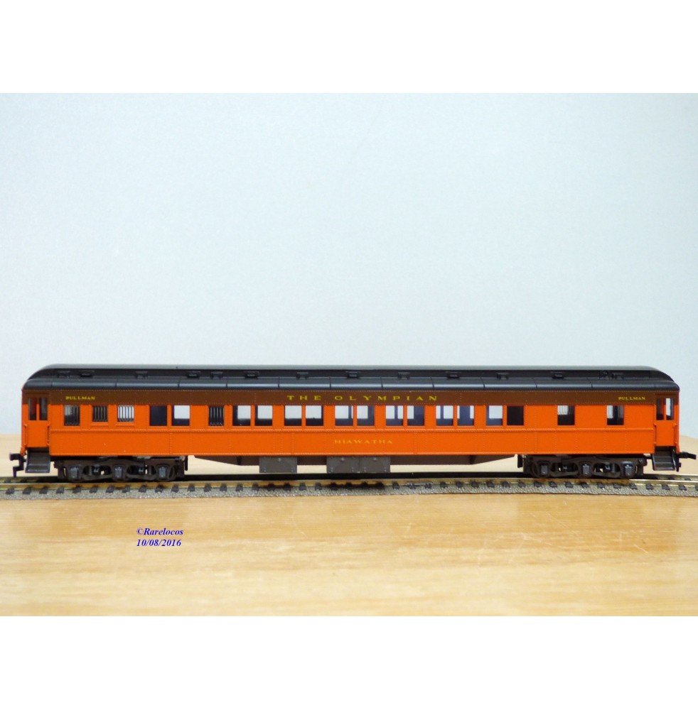 IHC  23175, loco 2 6 0 ( 130 ) dite Camelback  Mother Hubbard  NH   neuf  BO 