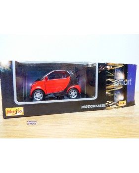 MAISTO 21103, SMART motorisée  neuf   BO   1/33  