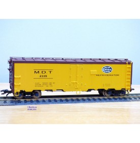 TRIX  24902-9 , wagon couvert  réfrigérant ( reefer  )     NYC    Neuf   BO
