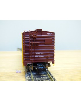TRIX  24902-9 , wagon couvert  réfrigérant ( reefer  )     NYC    Neuf   BO