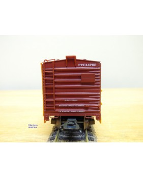TRIX  24902-10 , wagon couvert réfrigérant ( reefer )   UNION   PACIFIC   UP   Neuf    BO