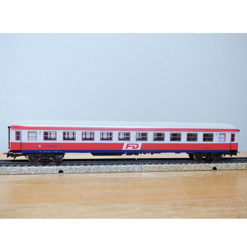 Märklin 2859 / 4221, voiture  à compartiments 2 Kl.   type Bm 234   DB  