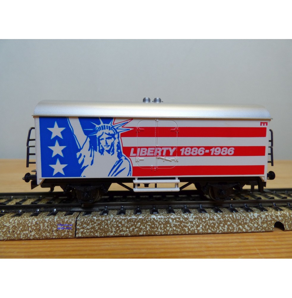 Märklin  88703 / 4415,  wagon couvert réfrigérant  LIBERTY  1886 - 1986    BO
