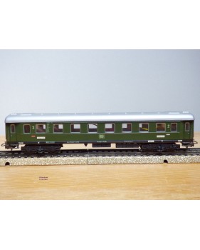 MÄRKLIN  4037,   voiture 2 Kl. type B4ü  avec éclairage   DB  BO
