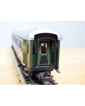 MÄRKLIN  4037,   voiture 2 Kl. type B4ü  avec éclairage   DB  BO