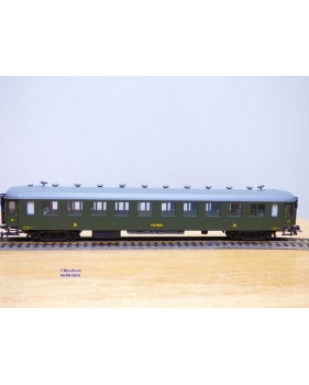 France Trains  294,  voiture OCEM à flancs lisses 3ème classe à portes sanitaires  type C10  P.O.-MIDI   neuf   BO  