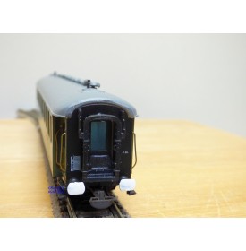 France Trains  294,  voiture OCEM à flancs lisses 3ème classe à portes sanitaires  type C10  P.O.-MIDI   neuf   BO  