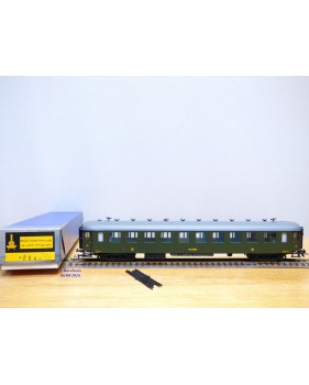 France Trains  294,  voiture OCEM à flancs lisses 3ème classe à portes sanitaires  type C10  P.O.-MIDI   neuf   BO  