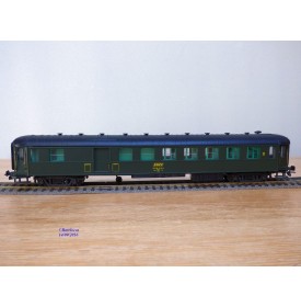 France Trains  244 K,  voiture OCEM à flancs lisses mixte 2 ème classe/ fourgon   type B5 D  SNCF  BO 