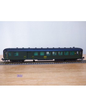 France Trains  244 K,  voiture OCEM à flancs lisses mixte 2 ème classe/ fourgon   type B5 D  SNCF  BO 