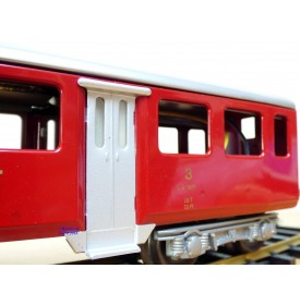 HAG 810 . 3,  Voiture allégée  type C40 (Leichtstahlwagen) 3 Kl.  rouge  SBB  BO