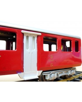 HAG 810 . 3,  Voiture allégée  type C40 (Leichtstahlwagen) 3 Kl.  rouge  SBB  BO