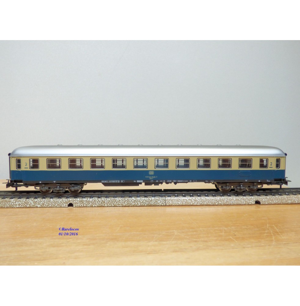 Märklin 4032 voiture grandes lignes A4ümg à feux de fin de convoi 1 Kl. DB BO