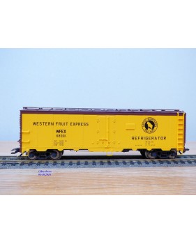 TRIX  24902-12 , wagon couvert réfrigérant ( reefer )   Western Fruit Express   GN   Neuf    BO
