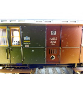 FLEISCHMANN 5825, fourgon postal ancien  à  2   essieux   mixte de 2 / 3  Kl.  N° 3801   KPEV    BO 