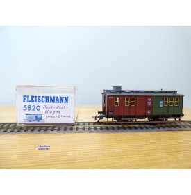 FLEISCHMANN 5825, fourgon postal ancien  à  2   essieux   mixte de 2 / 3  Kl.  N° 3801   KPEV    BO 