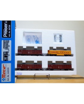 ROCO 44009 / PREISER 30726 , set 4 wagons couverts  cirque KRONE   DB  Neuf BO