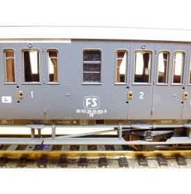 ROCO 44775,  voiture " Centoporte'  mixte 1 / 2 Cl.  FS   neuf   BO