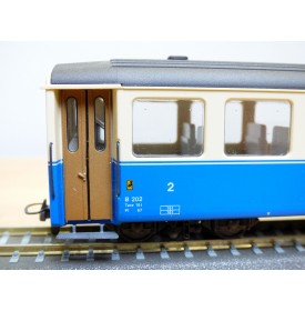 Voiture métallique à portes centrales AB 1157 Rhb BO