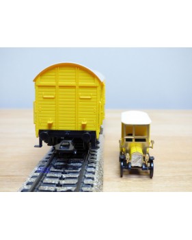 Märklin 4876, coffret 2 wagons et camion  BANANEN   DRG   neuf    BO  
