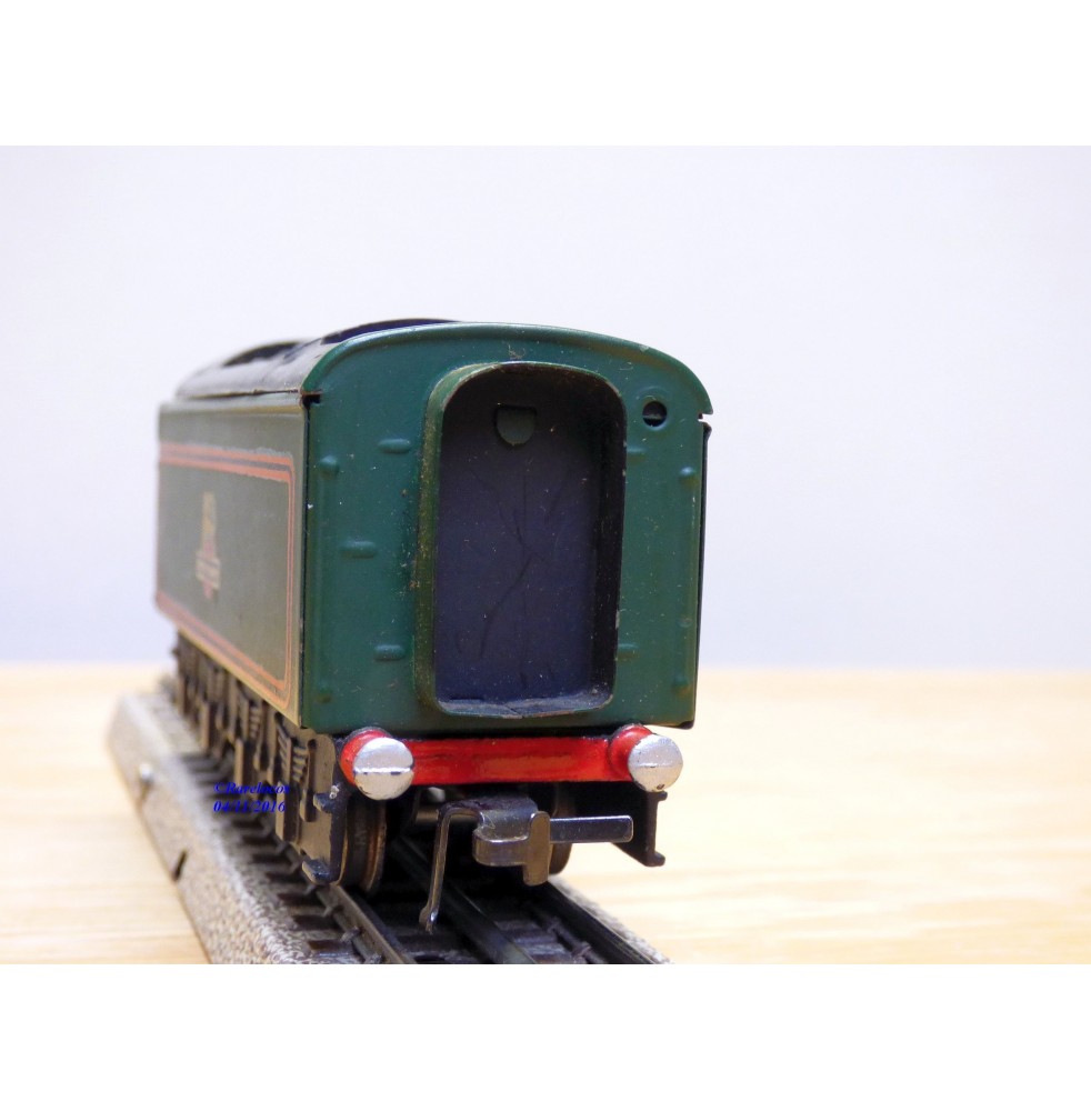 HORNBY COFFRET ECHELLE O Loco + 2 Wagons EUR 95,00 - FR