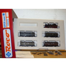 ROCO 43025,  coffret 1 loco et 4 voitures KPEV  Epoque I   neuf    BO