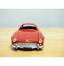 QUIRALU ( vrai, made in France ), Mercedes  SL papillon rouge
