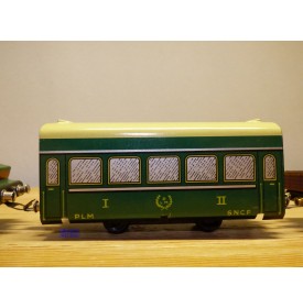 JUCSIE  ???, coffret 1 motrice, 2 wagons, rails et transformateur   BO  
