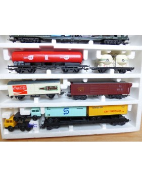 Lima ???? , coffret    CC 72002, 8 wagons et 2 camions   SNCF    BO