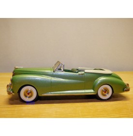 MINI MARQUE cs21a , Packard Clipper by Darrin for Errol Flynn onvertible 1941  neuf    BO 