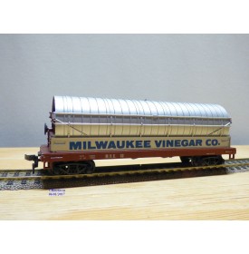AHM ( Roco ) 5428 B , original wagon à vinaigre   Milwaukee Vinegar Co.    neuf     BO