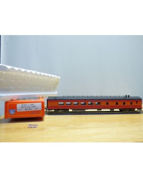 IHC  2394-1,  voiture restaurant ( smooth side diner  ) N° 127   SP  Daylight   neuf    BO 