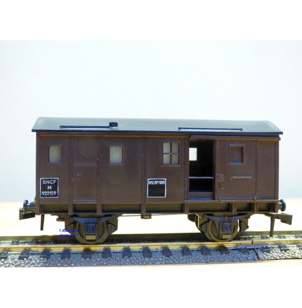 HORNBY acHO 700 / 7000, fourgon de queue avec feu de fin convoi type M    SNCF    