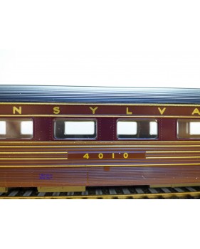 IHC  6861, voiture grandes lignes coach ( smoothside coach ) N°! 4010   PRR   neuf   BO 