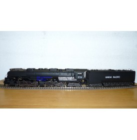 Rivarossi  véro 5456   locomotive Mallet 4 6 6 4 Challenger UP BO