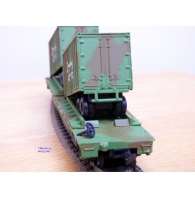 BACHMANN AH43-1039-D4, wagon plat ( flat car )  51'  et 2 semi remorques  US Army  M.A.S.H.  Neuf   BO