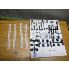 JOUEF  2686,  accessoires et signaux     neuf    BO