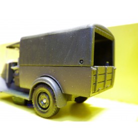 SOLIDO 6023, fourgonnette bâchée Renault  KZ et figurines    Neuf   BO 