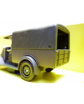 SOLIDO 6023, fourgonnette bâchée Renault  KZ et figurines    Neuf   BO 