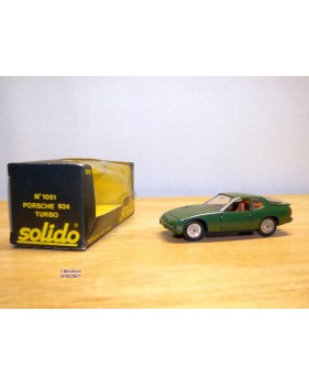 SOLIDO vrai 1051, PORSCHE 924 Turbo  verte   Neuve  BO