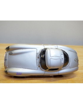 NEWCON 4-82, Mercedes Benz 300 SLR Ühlenhaut  Neuf  BO 