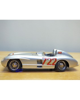 AUTOGRAPHIC Rtmc1, MERCEDES BENZ 300 SLR  Mille Miglia 1955  Moss  Jenkinson  1/43  neuf   BO