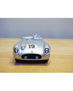 AUTOGRAPHIC RTMC 2, MERCEDES BENZ 300 SLR  Mille Miglia 1955  Moss  Jenkinson  1/43  neuf   BO