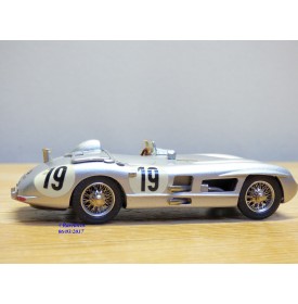 AUTOGRAPHIC RTMC 2, MERCEDES BENZ 300 SLR  Mille Miglia 1955  Moss  Jenkinson  1/43  neuf   BO