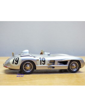 AUTOGRAPHIC RTMC 2, MERCEDES BENZ 300 SLR  Mille Miglia 1955  Moss  Jenkinson  1/43  neuf   BO