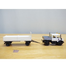 ROCO Minitanks 1639, MERCEDES  UNIMOG  bi cabine et remorque Salzburger Festspiele   Neuf    BO   1/87 HO