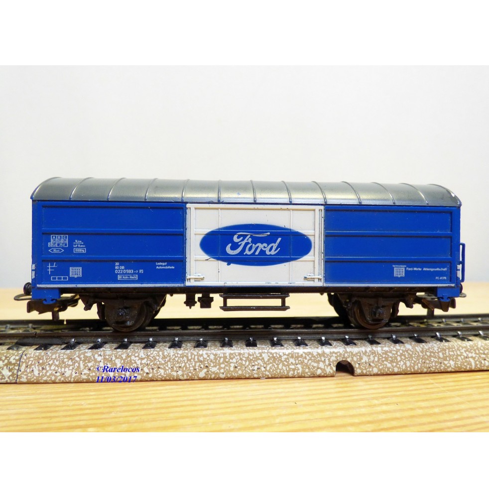 Märklin   4937,   wagon couvert  FORD   DB   ( kit monté ) 