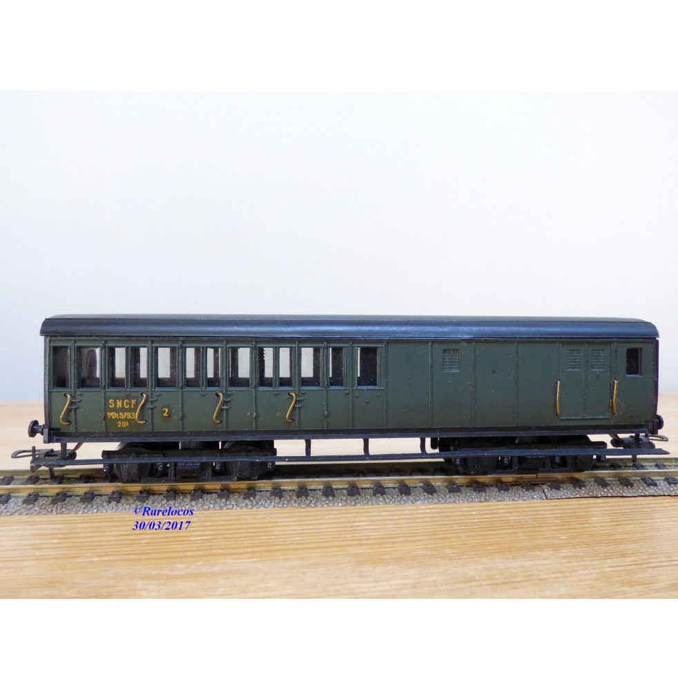 SMCF ???,  voiture mixte de 2 Cl. et fourgon courte B4Dt  à bogies   SNCF  BO