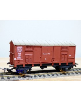 POCHER 310 / 2, rare wagon couvert type F  avec feu de fin de convoi  FS   neuf  BO